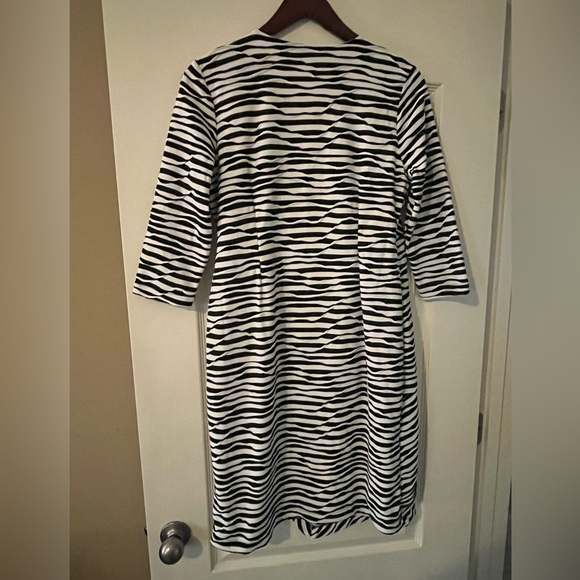 Chico’s Textured Black and White Striped Mid Length Dress Women’s medium - Picture 10 of 16